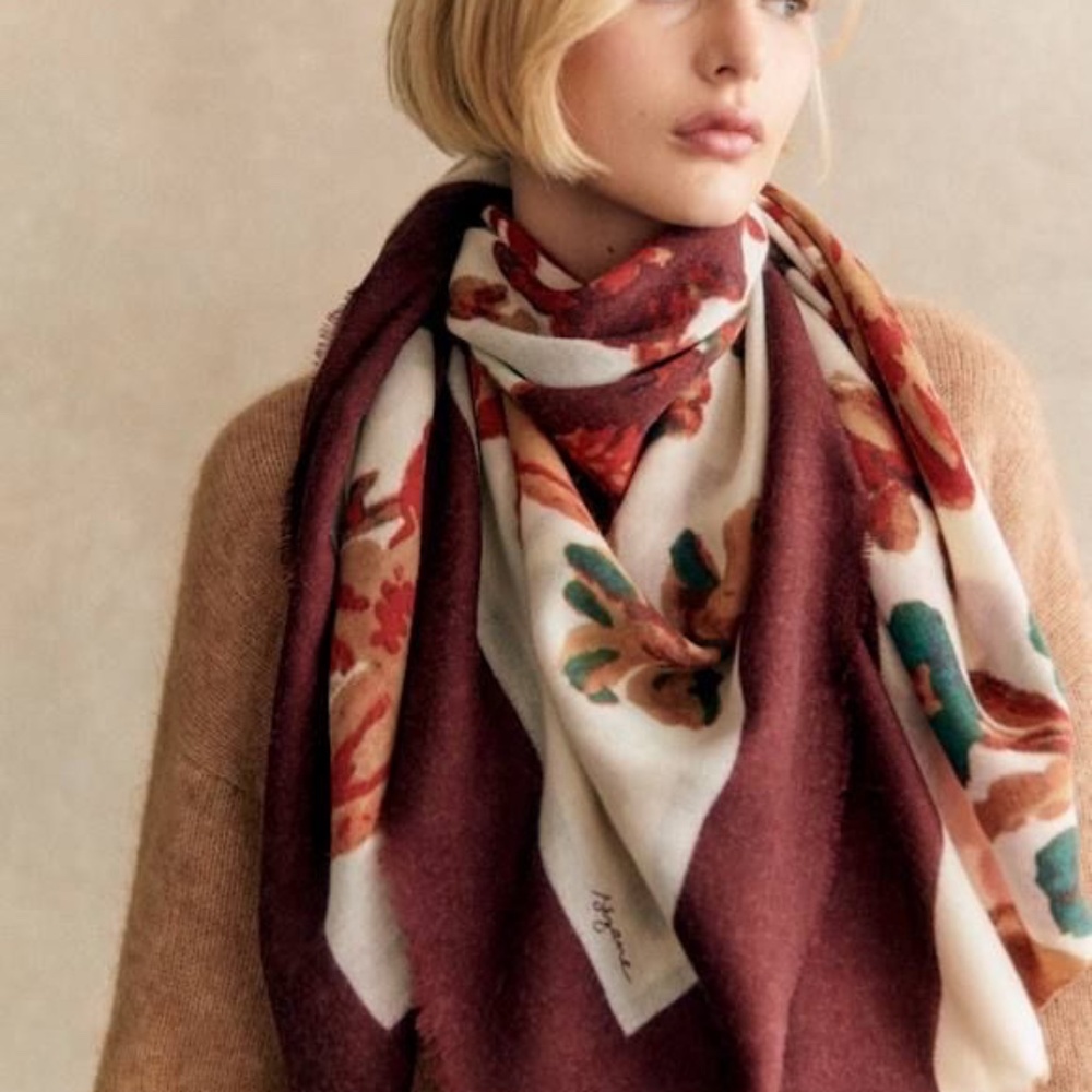NWT Sézane Pio Scarf in burgundy, blush, cream Marie Print -